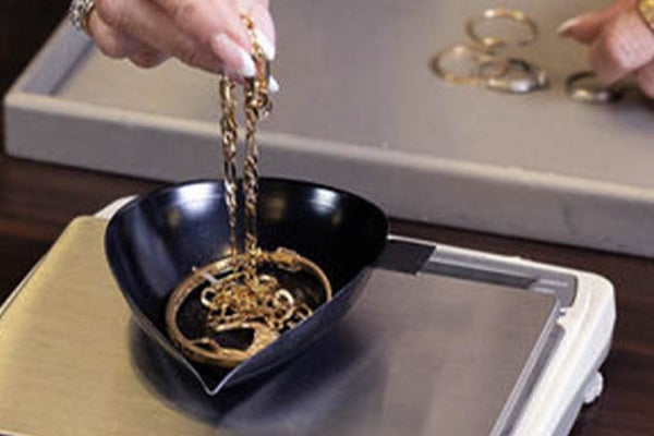 Sell gold and estate jewelry at Corinne Jewelers